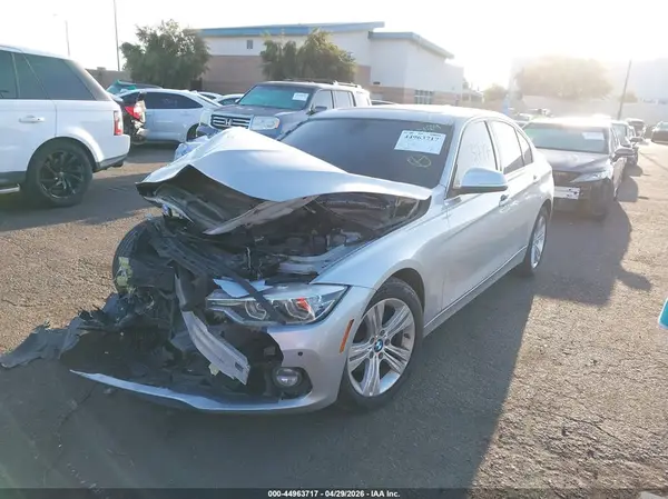 WBA8D9G56HNU58702 2017 BMW 3ER - Image 2