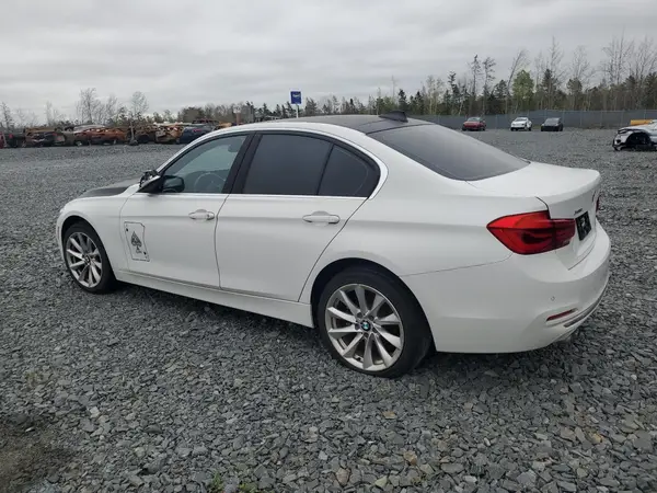 WBA8D9G56HNU58828 2017 BMW 3ER - Image 2