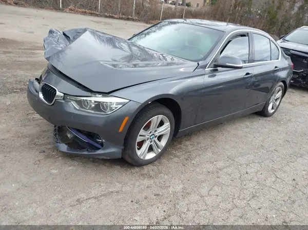 WBA8D9G56HNU58862 2017 BMW 3ER - Image 2