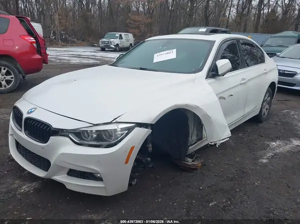 WBA8D9G56HNU59574 2017 BMW 3ER - Image 2