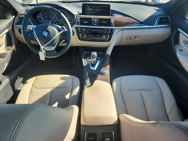 WBA8D9G56HNU61017 2017 BMW 3ER - Image 8