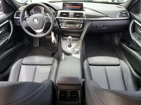 WBA8D9G56JNU68099 2018 BMW 3ER - Image 8