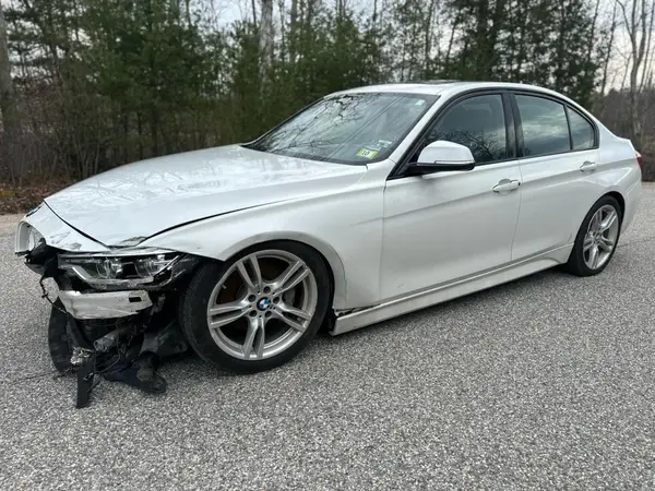 WBA8D9G56JNU68331 2018 BMW 3ER - Image 2