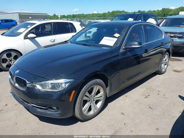 WBA8D9G56JNU68670 2018 BMW 3ER - Image 2