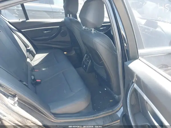 WBA8D9G56JNU68670 2018 BMW 3ER - Image 8