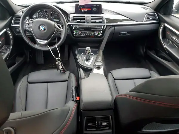 WBA8D9G56JNU69026 2018 BMW 3ER - Image 8
