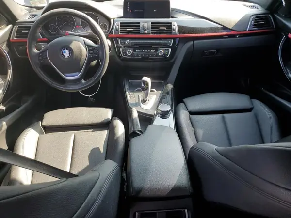 WBA8D9G56JNU69320 2018 BMW 3ER - Image 8