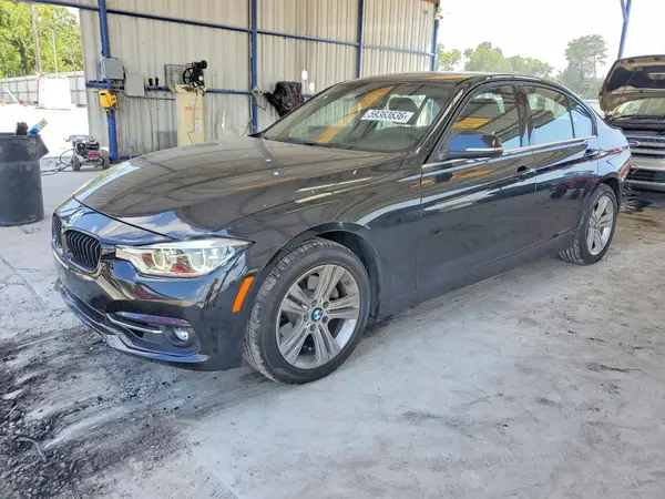 WBA8D9G56JNU71519 2018 BMW 3ER - Image 1
