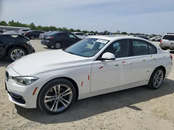 WBA8D9G56JNU71570 2018 BMW 3ER - Image 1