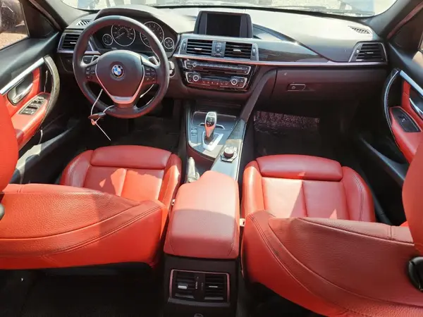 WBA8D9G56JNU71598 2018 BMW 3ER - Image 8