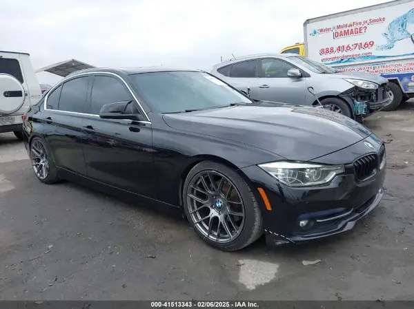 WBA8D9G57JNU67415 2018 BMW 3ER - Image 1