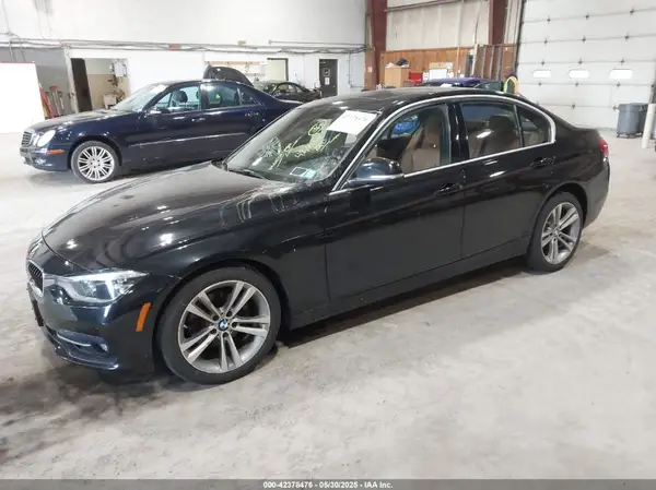 WBA8D9G58HNT90807 2017 BMW 3ER - Image 2