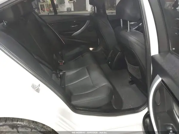 WBA8D9G58HNT91519 2017 BMW 3ER - Image 8