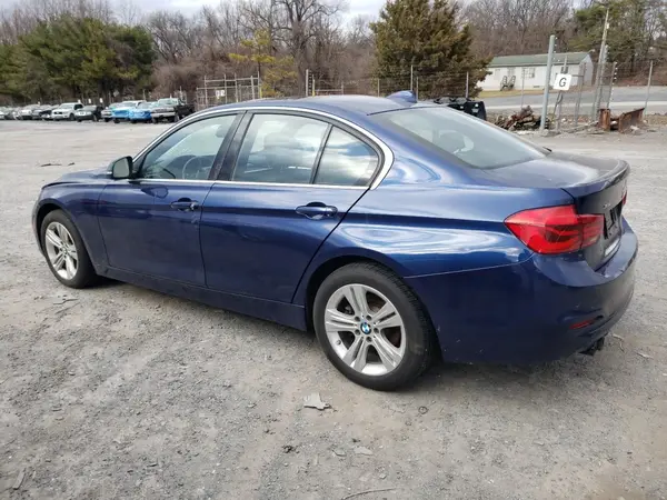 WBA8D9G58HNU61133 2017 BMW 3ER - Image 2