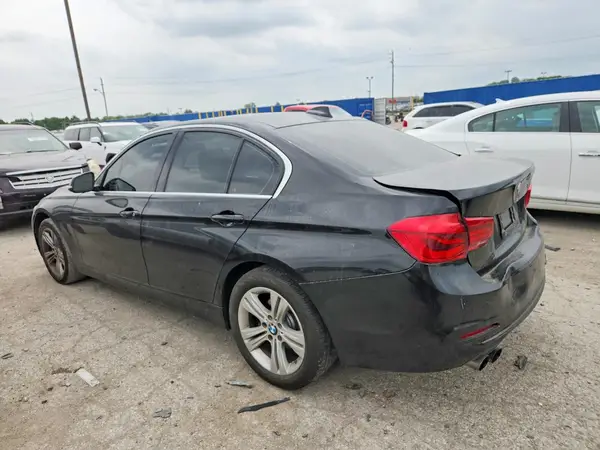 WBA8D9G58JNU66791 2018 BMW 3ER - Image 2