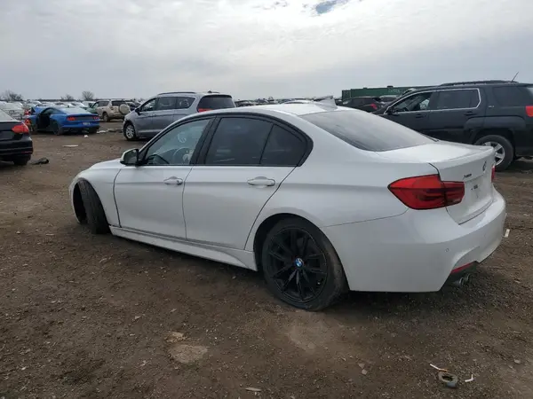 WBA8D9G58JNU66872 2018 BMW 3ER - Image 2