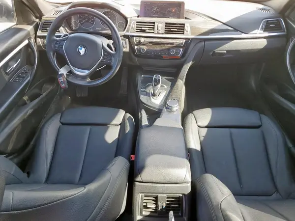 WBA8D9G58JNU67682 2018 BMW 3ER - Image 8