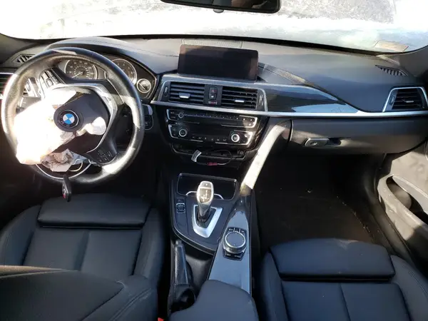 WBA8D9G58JNU67696 2018 BMW 3ER - Image 8