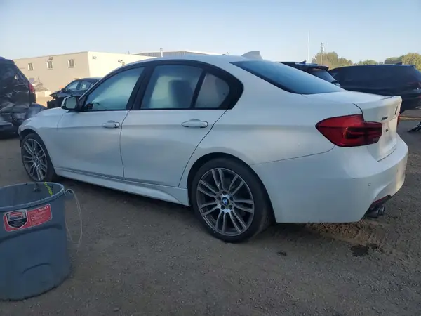 WBA8D9G58JNU67794 2018 BMW 3ER - Image 2