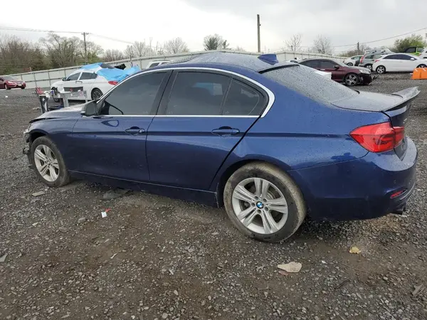 WBA8D9G58JNU68718 2018 BMW 3ER - Image 2