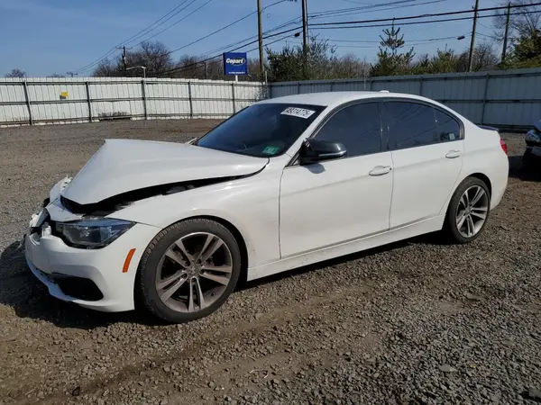 WBA8D9G58JNU70758 2018 BMW 3ER - Image 1