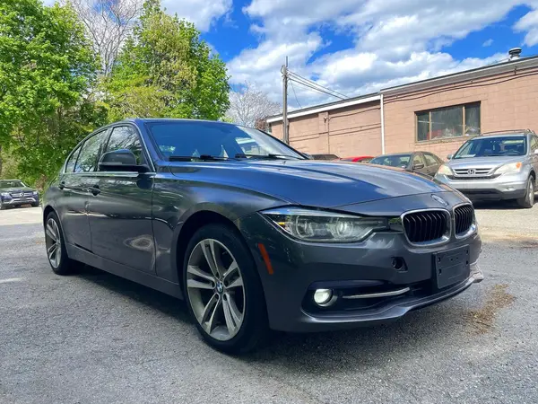 WBA8D9G58JNU71313 2018 BMW 3ER - Image 1