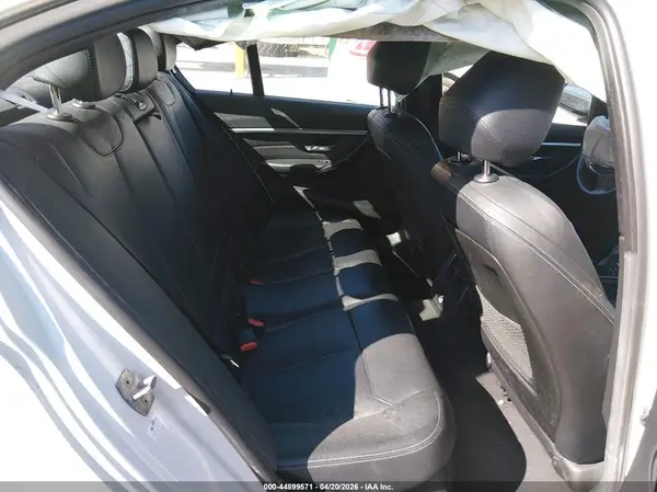 WBA8D9G58JNU71666 2018 BMW 3ER - Image 8