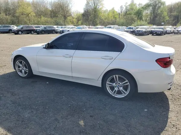 WBA8D9G59HNT90847 2017 BMW 3ER - Image 2