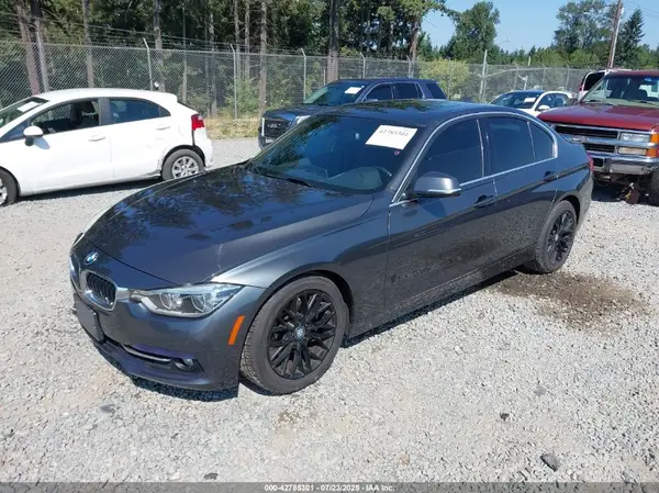 WBA8D9G59HNU58726 2017 BMW 3ER - Image 2