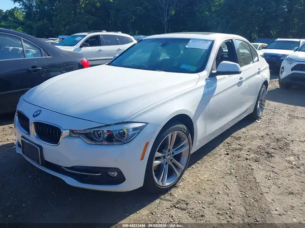 WBA8D9G59HNU59312 2017 BMW 3ER - Image 2