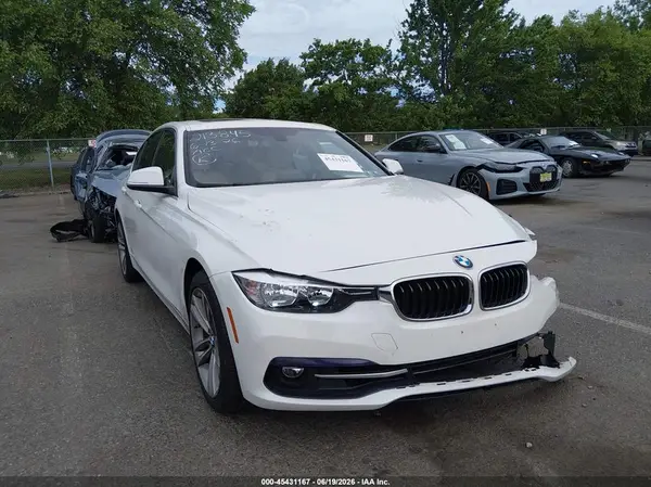 WBA8D9G59HNU60461 2017 BMW 3ER - Image 1