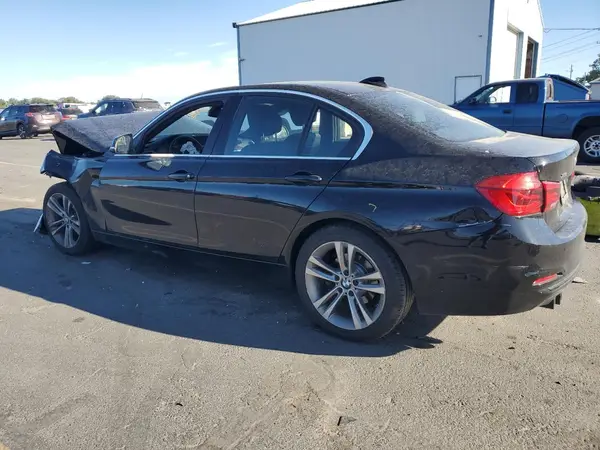 WBA8D9G59JNU66685 2018 BMW 3ER - Image 2