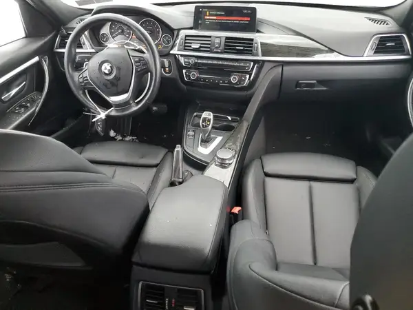 WBA8D9G59JNU67285 2018 BMW 3ER - Image 8