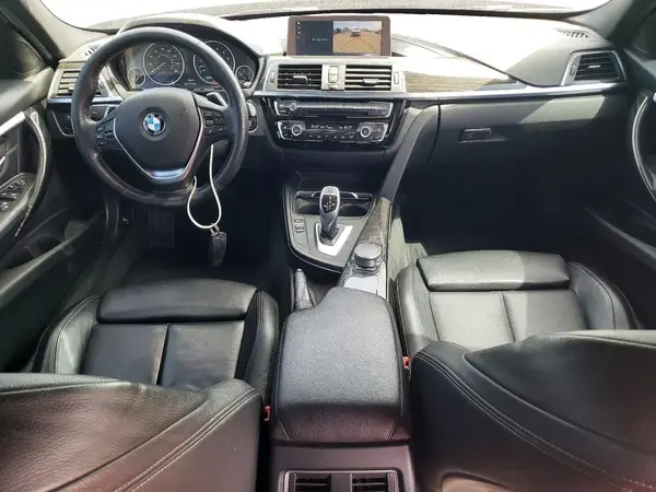 WBA8D9G59JNU67559 2018 BMW 3ER - Image 8