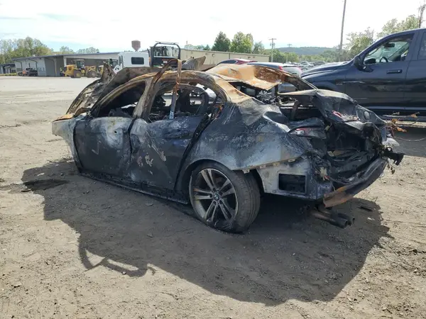 WBA8D9G59JNU68288 2018 BMW 3ER - Image 2