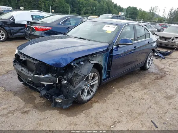 WBA8D9G59JNU72521 2018 BMW 3ER - Image 2