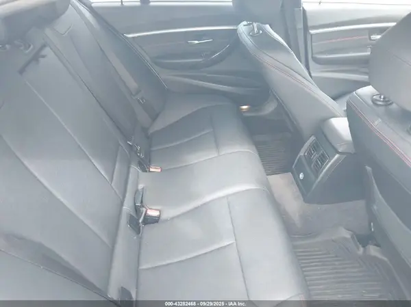WBA8D9G59JNU73071 2018 BMW 3ER - Image 8