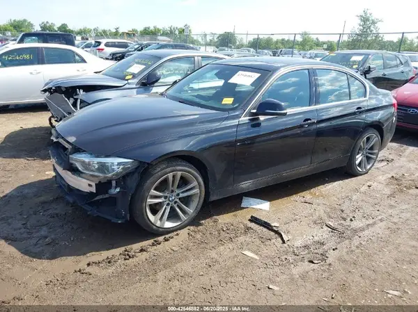 WBA8D9G5XHNT91375 2017 BMW 3ER - Image 2