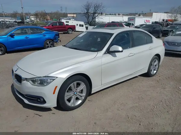 WBA8D9G5XHNU58685 2017 BMW 3ER - Image 2