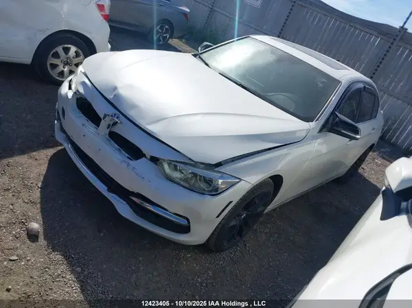 WBA8D9G5XHNU59240 2017 BMW 3ER - Image 2
