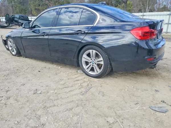 WBA8D9G5XHNU59478 2017 BMW 3ER - Image 2