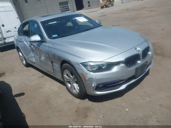 WBA8D9G5XHNU59495 2017 BMW 3ER - Image 1