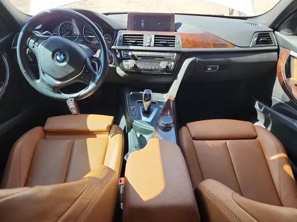 WBA8D9G5XJNU66694 2018 BMW 3ER - Image 8