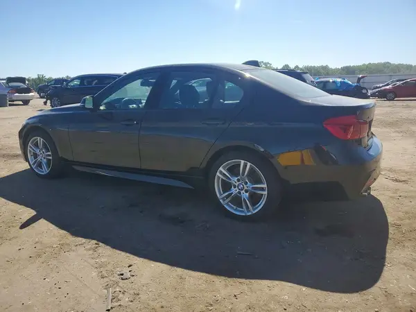 WBA8D9G5XJNU66985 2018 BMW 3ER - Image 2