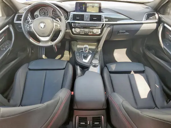 WBA8D9G5XJNU67070 2018 BMW 3ER - Image 8