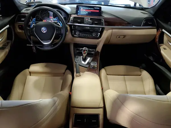 WBA8D9G5XJNU67568 2018 BMW 3ER - Image 8