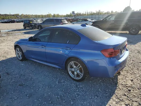 WBA8D9G5XJNU69692 2018 BMW 3ER - Image 2