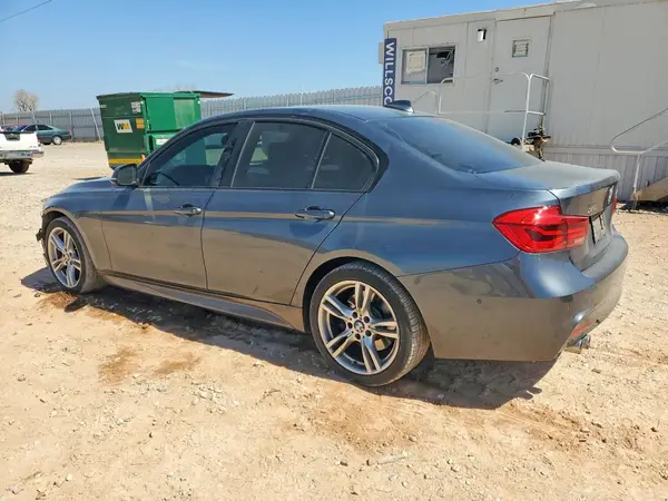 WBA8D9G5XJNU71345 2018 BMW 3ER - Image 2