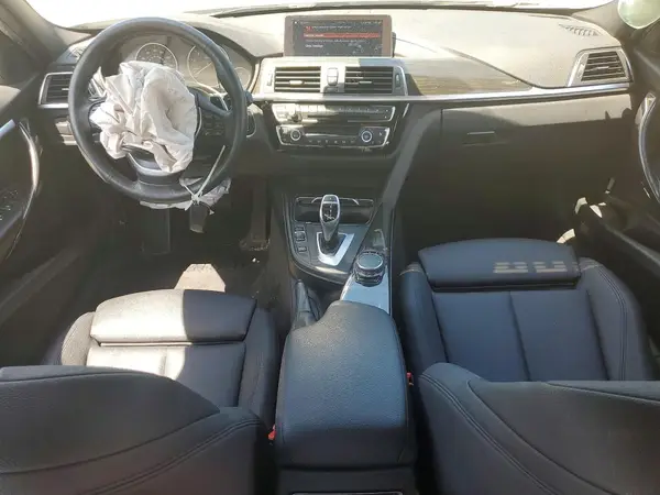 WBA8D9G5XJNU71510 2018 BMW 3ER - Image 8