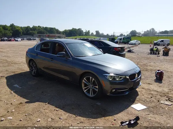 WBA8D9G5XJNU72222 2018 BMW 3ER - Image 1